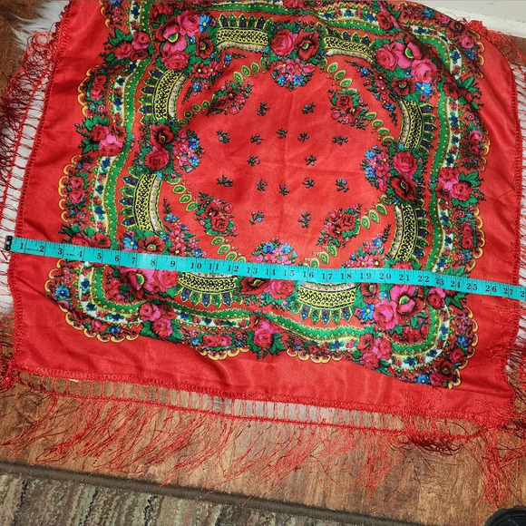 Red floral fringed scarf/ wrap - Picture 6 of 10